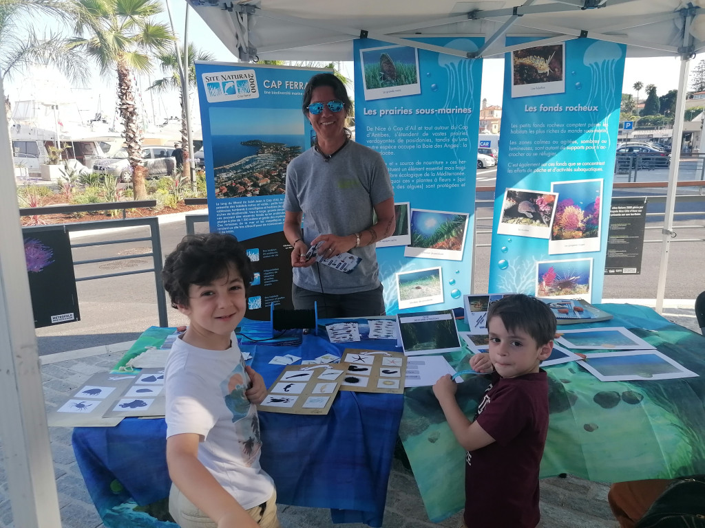 Stand de sensibilisation Natura 2000 Cap Ferrat de la Métropole NCA, pour petits et grands