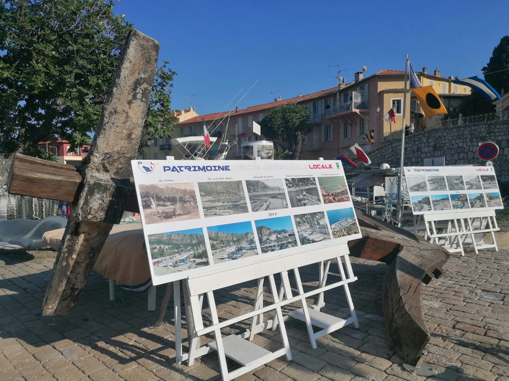 Présentation des photographies anciennes du port et maquette par M. GARZIGLIA